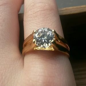 *NWOT* 14k Gold CZ Diamond Engagement Ring